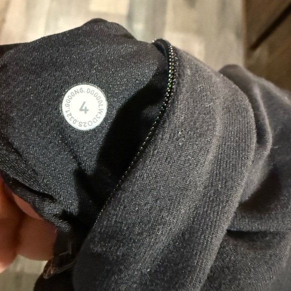 🍋 Lululemon Runderful Long Sleeve - Picture 2 of 11